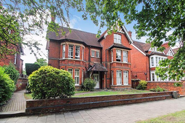 1 Bedroom Apartment For Sale In De Parys Avenue, Bedford, MK40