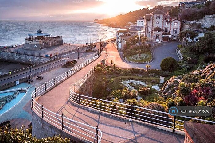 2 Bedroom Flat To Rent In Jellicoe House, Ventnor, PO38