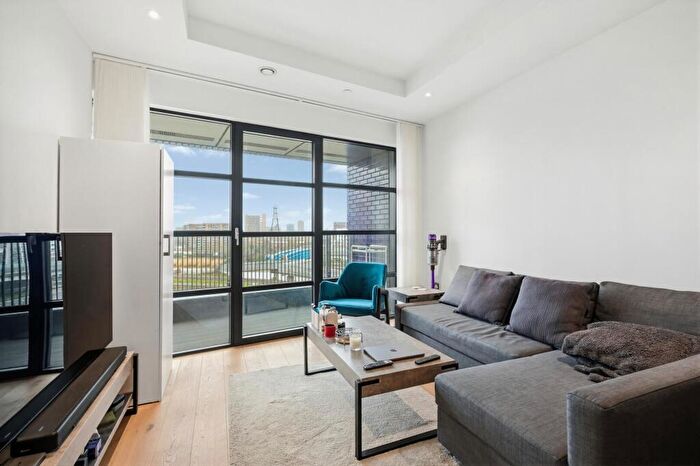 1 Bedroom Flat For Sale In Bridgewater House, London City Island, E14