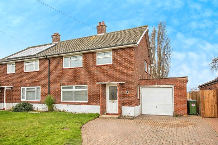 3 Bedroom Semi Detached House For Sale In Kings Fleet Road, Felixstowe, IP11