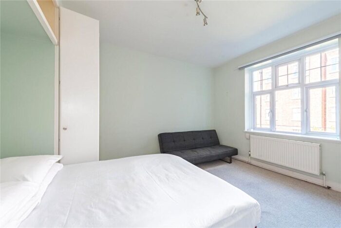 Apartment For Sale In Holmefield Court, Belsize Grove, London, NW3