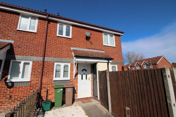1 Bedroom End Terrace House For Sale In Cotswold Way, Worcester Park, KT4