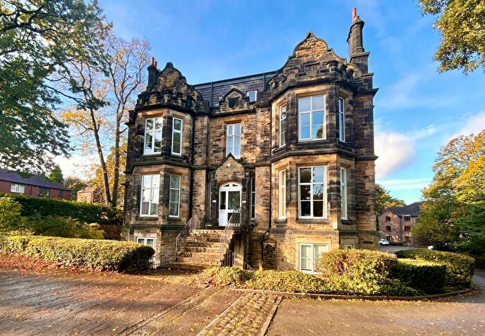 2 Bedroom Flat To Rent In Kirkstall Lane, Kirkstall, Leeds, LS5