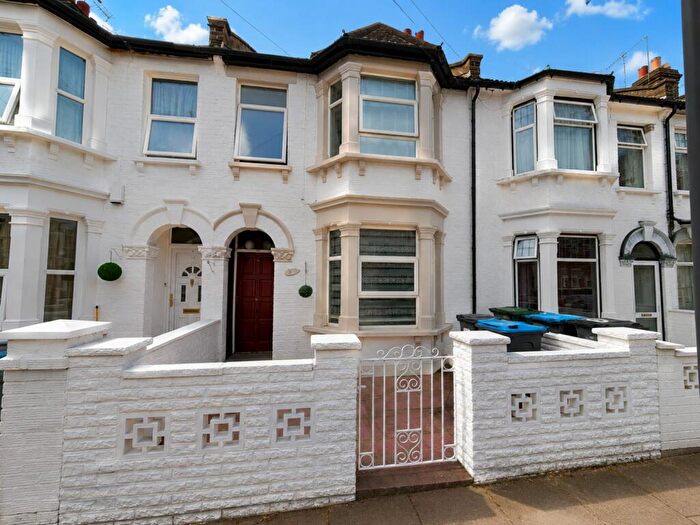 3 Bedroom Terraced House To Rent In Chiswick Road, Edmonton, N9