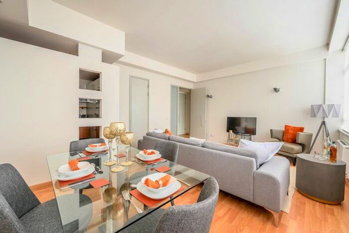 1 Bedroom Flat To Rent In City Road, Islington, London, EC1V