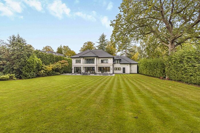 5 Bedroom Detached House For Sale In Bollinway, Hale, WA15