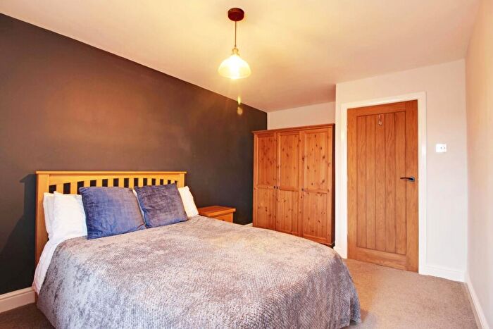1 Bedroom Cottage For Sale In Spring Gardens, Sowerby Bridge, West Yorkshire, HX6