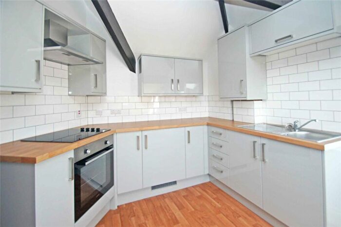 2 Bedroom Flat To Rent In Cardigan Road, Headingley, Leeds, LS6