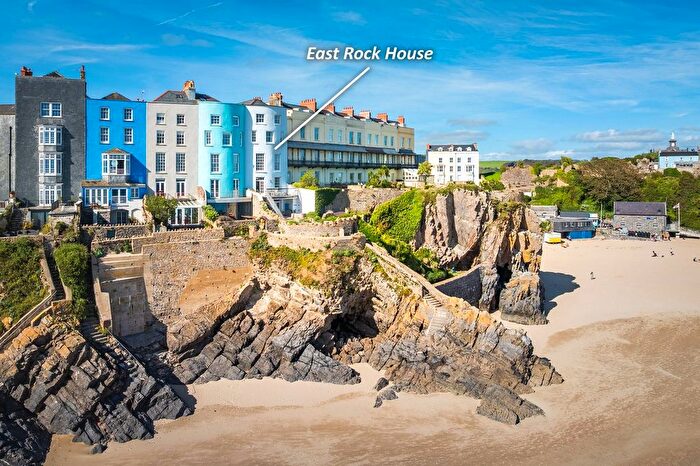 7 Bedroom Town House For Sale In St Julian Street, Tenby, SA70