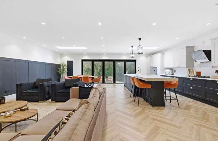 3 Bedroom Semi-Detached Bungalow For Sale In Plants Brook Road, Sutton Coldfield, B76