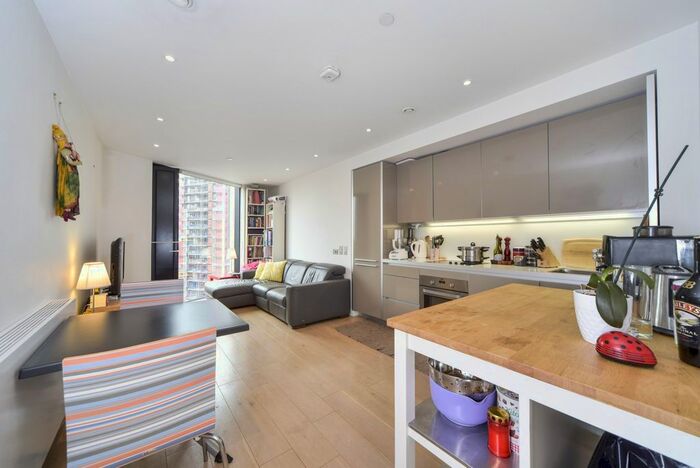 1 Bedroom Flat To Rent In Walworth Road, London, SE1