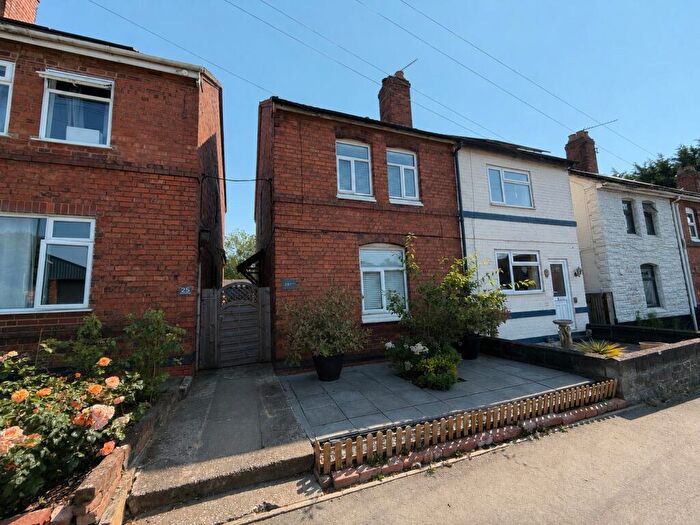 3 Bedroom Semi-Detached House To Rent In Woodland Road, Stanton, DE15