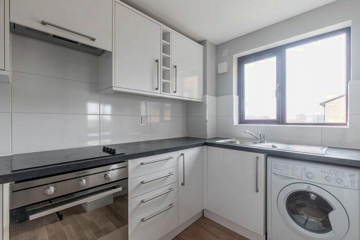 1 Bedroom Flat To Rent In Myers Lane, London, SE14