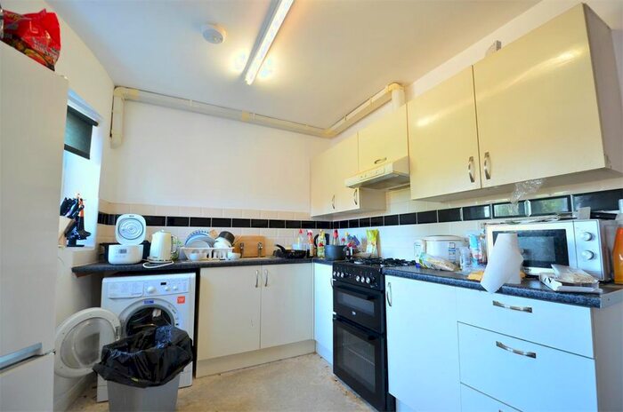 4 Bedroom Flat To Rent In Flat St Stephens Court Selly Oak, Birmingham B29