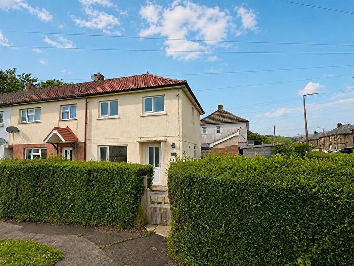3 Bedroom End Of Terrace House To Rent In High Hill Road, New Mills, High Peak, SK22