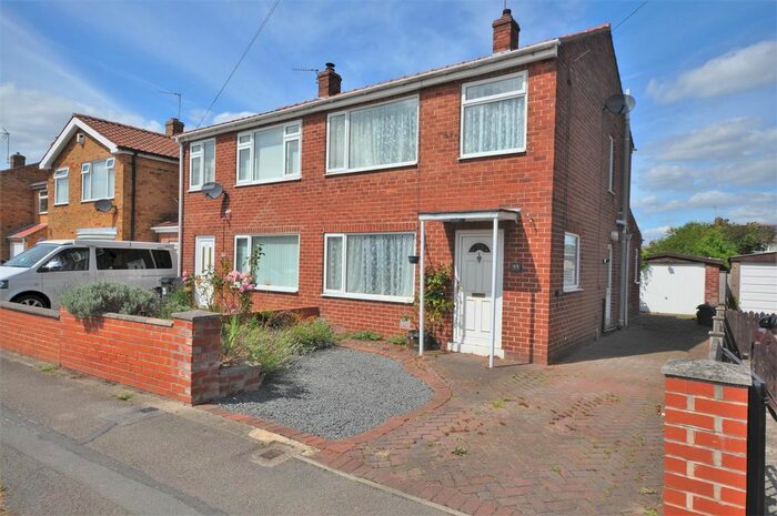 3 Bedroom Semi-Detached House To Rent In Highthorn Road, Huntington, York, YO31