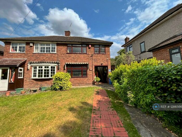 3 Bedroom Semi-Detached House To Rent In Parsonage Lane, Sidcup/Bexley, DA14