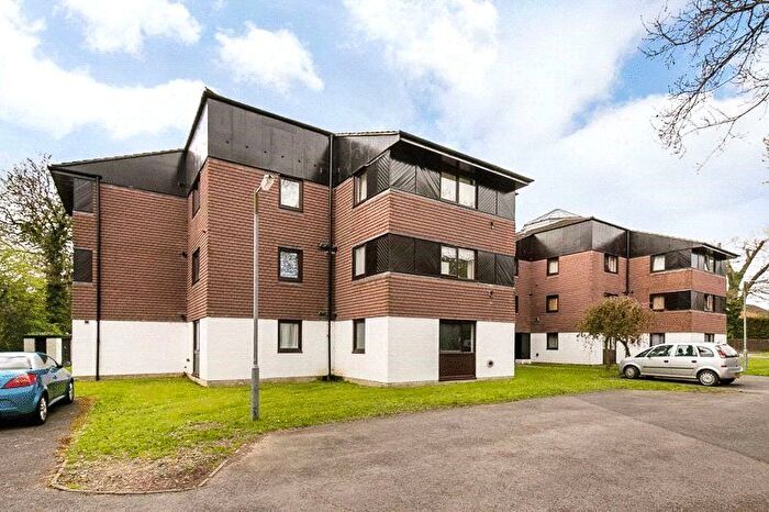 Studio To Rent In Camelot Court, Ifield, Crawley, West Sussex, RH11