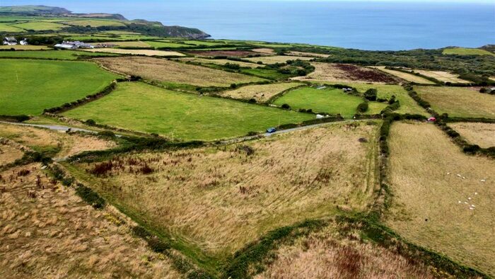 Farm Land For Sale In . Acres Pasture, Cilau West, Llanwnda, Goodwick, SA64