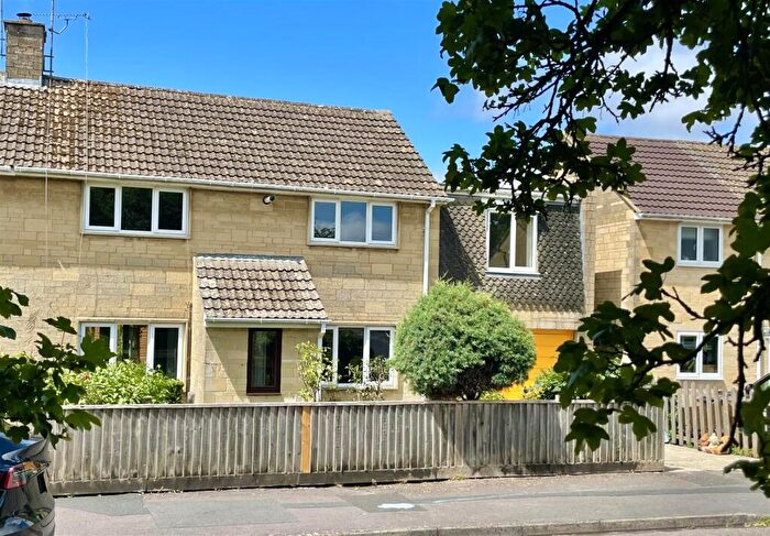 4 Bedroom Semi-Detached House For Sale In Cirencester, GL7