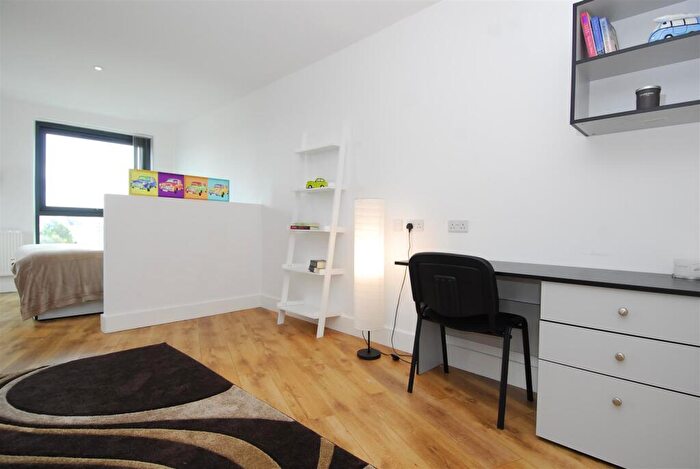 Studio To Rent In A Old Town Street, Plymouth, PL1