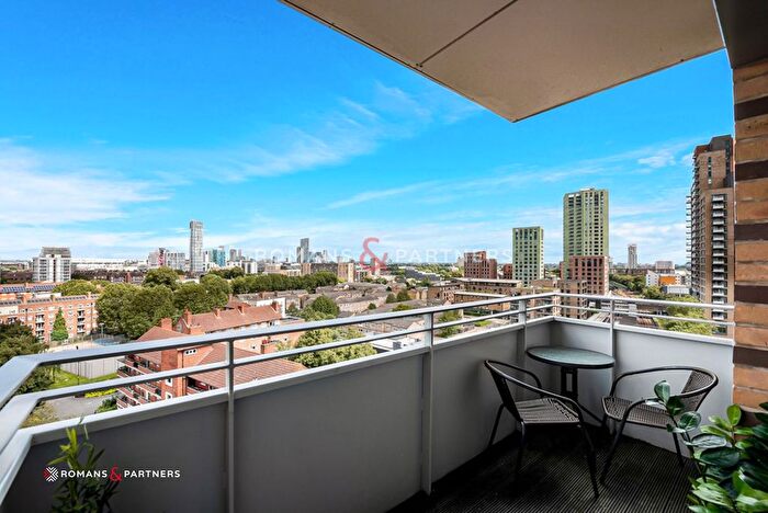 1 Bedroom Flat For Sale In Ivy Point, Bomley-By-Bow, E3