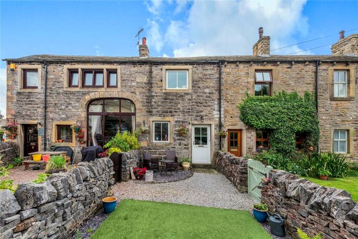 3 Bedroom Terraced House For Sale In The Fold, Lothersdale, Keighley, North Yorkshire, BD20