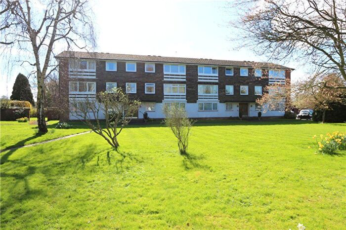 2 Bedroom Flat For Sale In Tadburn Road, Romsey, Hampshire, SO51
