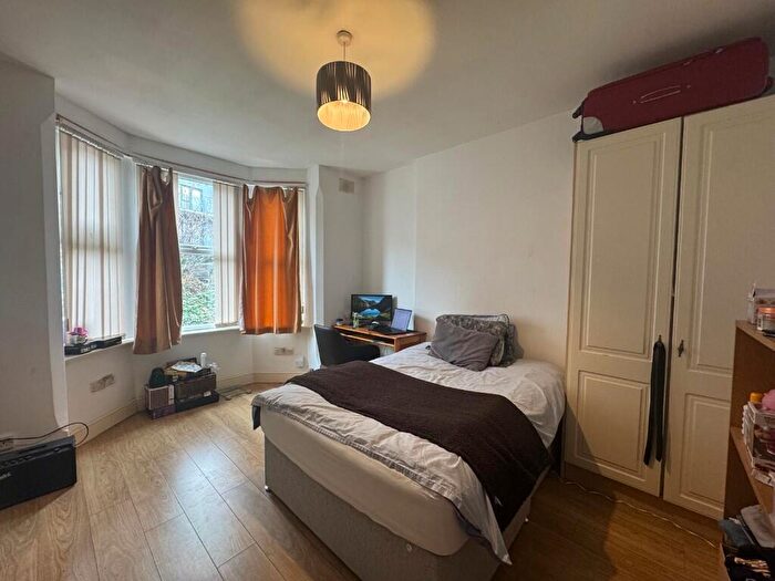 5 Bedroom Semi-Detached House To Rent In Willoughby Avenue, Nottingham, Nottinghamshire, NG7