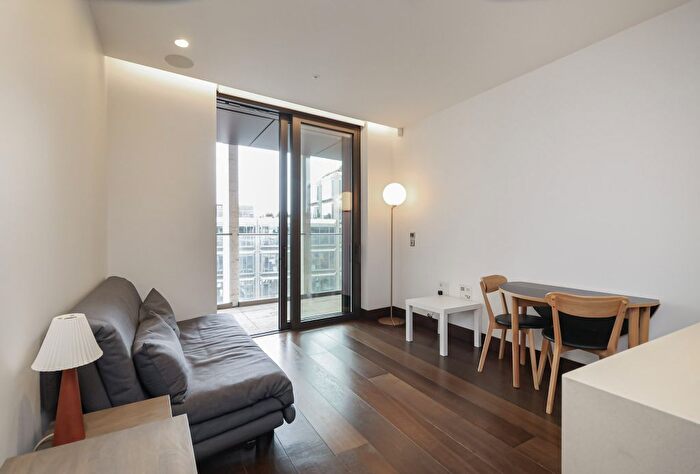 1 Bedroom Flat To Rent In Kings Gate Walk, Victoria, SW1E