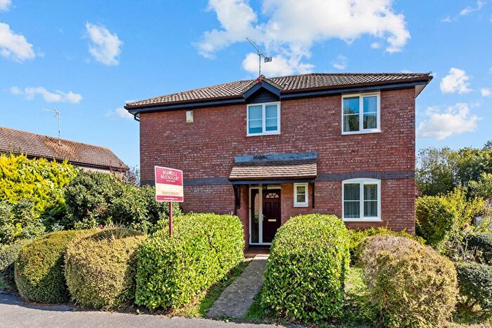 4 Bedroom Detached House For Sale In Edinburgh Close, Southwater, RH13