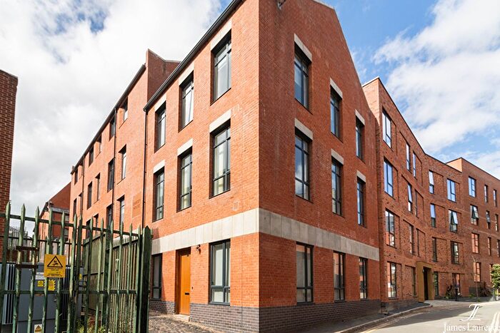 1 Bedroom Flat For Sale In Camden Grove, Jewellery Quarter, Birmingham City Centre, B1