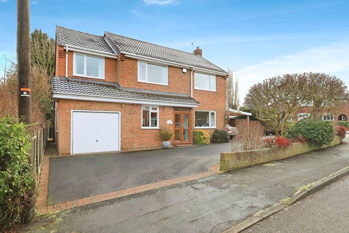 4 Bedroom Detached House For Sale In Farm Road, Wolverhampton, WV3