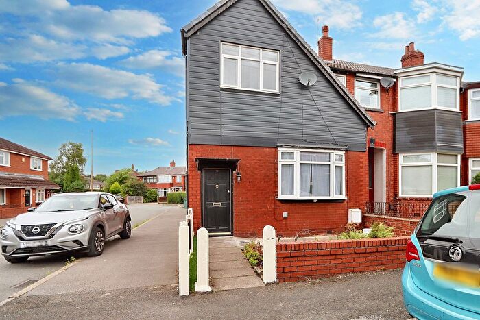 4 Bedroom End Of Terrace House For Sale In Orange Hill Road, Prestwich, M25