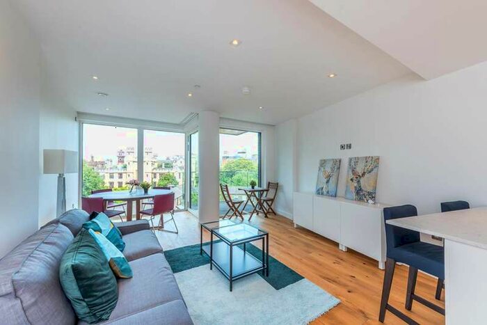 2 Bedroom Flat To Rent In Palace View, Vauxhall, SE1