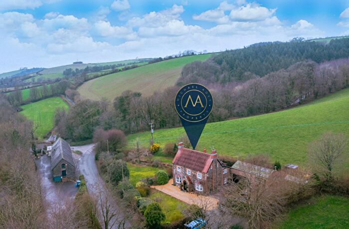 6 Bedroom Detached House For Sale In The Cottage, Filleigh, EX32