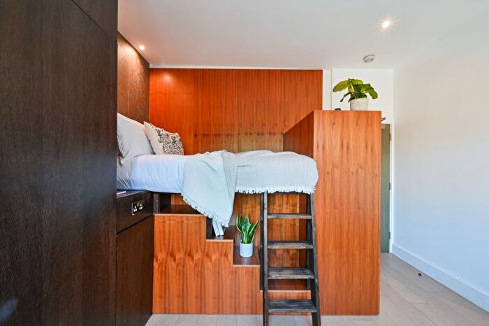 Studio To Rent In Dennington Park Road, London, NW6