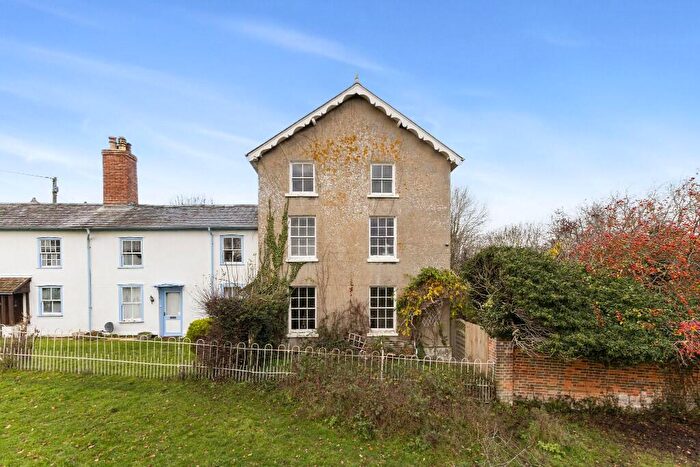 6 Bedroom End Of Terrace House For Sale In Down View, Park Street, Hungerford, RG17