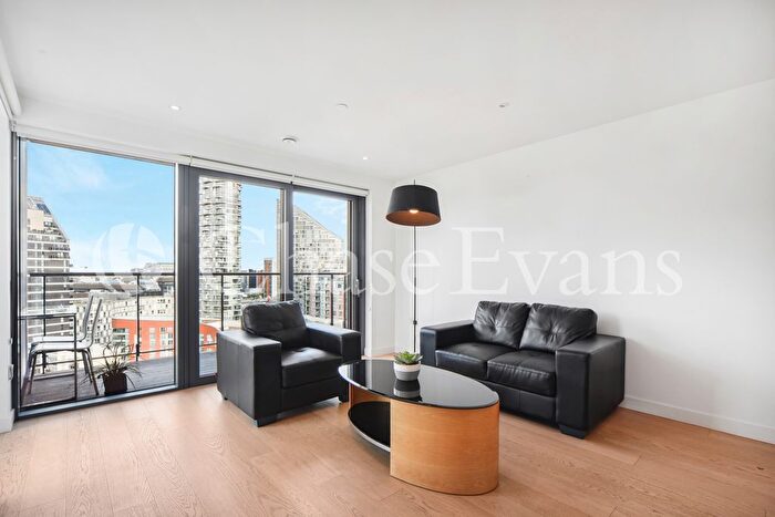 2 Bedroom Flat To Rent In Horizons Tower, Yabsley Street, Canary Wharf, London, E14