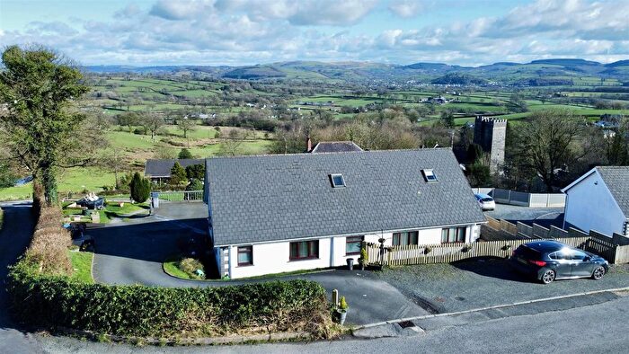 6 Bedroom Detached Bungalow For Sale In Brynawelon, Llanwenog, SA40