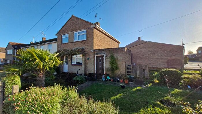 3 Bedroom End Of Terrace House For Sale In Edinburgh Road, Stamford, PE9