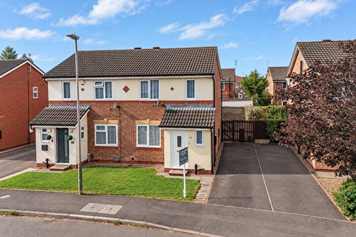 3 Bedroom Semi-detached House For Sale In Manston Close, Thurmaston Leicester, LE4
