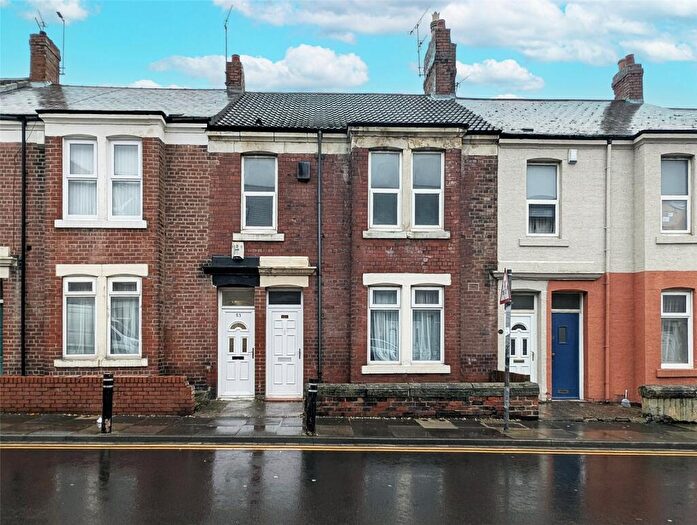 2 Bedroom Flat For Sale In Park Road, Wallsend, Tyne And Wear, NE28