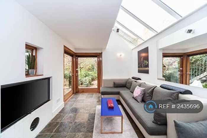 1 Bedroom Flat To Rent In Camden, London, NW1