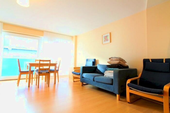 Apartment To Rent In Concord Street, Leeds, LS2