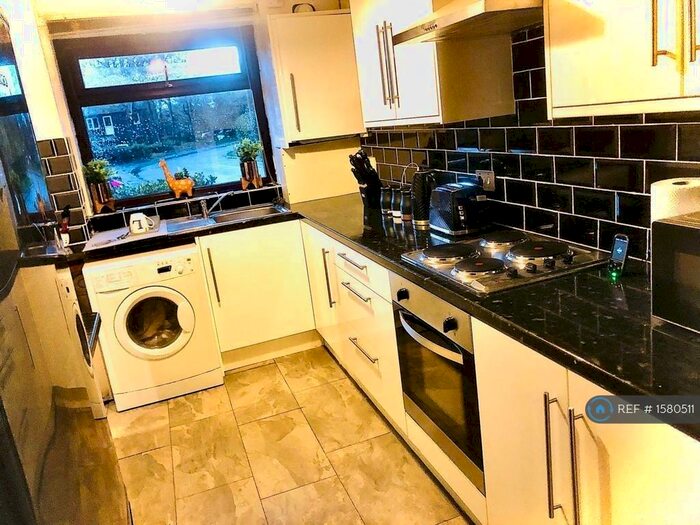 2 Bedroom Terraced House To Rent In Tag Croft, Preston, PR2