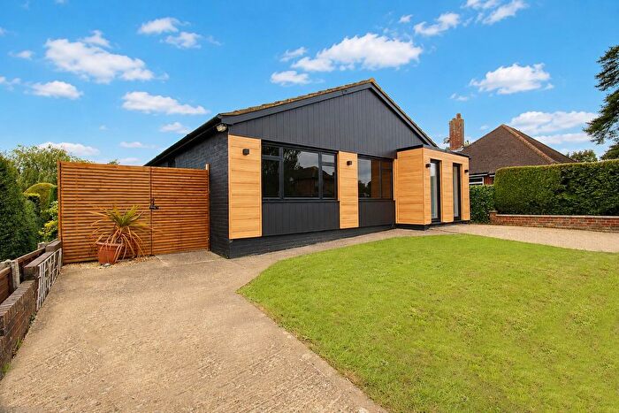 4 Bedroom Property For Sale In The Warren, Chartridge, Chesham, HP5