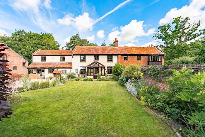 5 Bedroom Detached House For Sale In Yarmouth Road, Smallburgh, NR12