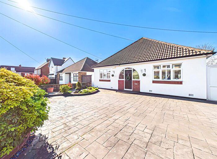 4 Bedroom Detached Bungalow For Sale In Lime Grove, Chaddesden, Derby, DE21