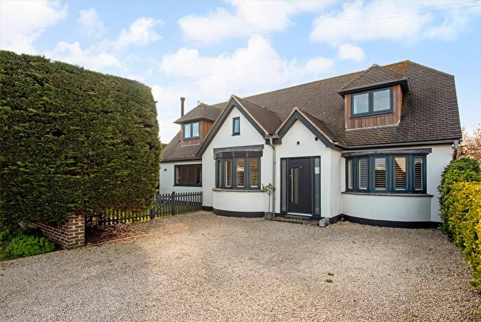 4 Bedroom Detached House For Sale In Grafton Avenue, Felpham, PO22